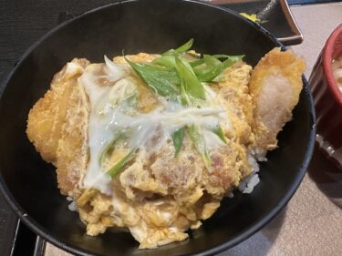 カツ丼とミニうどん