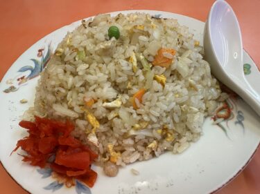 車のメンテナンスと一人飯