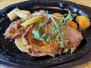 コックドールでランチ